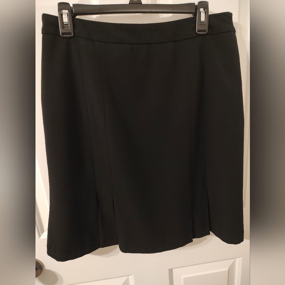 Apt. 9 Black Skirt with Bottom Pleats Size 10